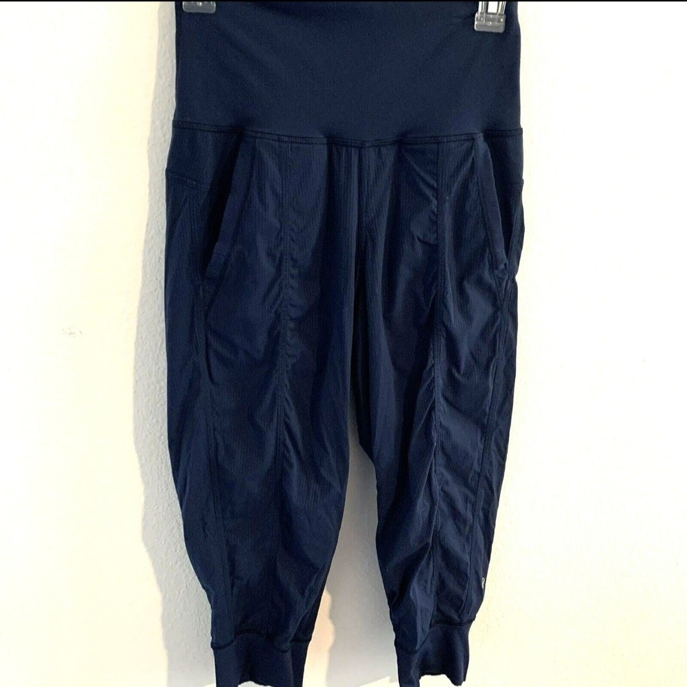 Lululemon Dance Studio Cropped Pants